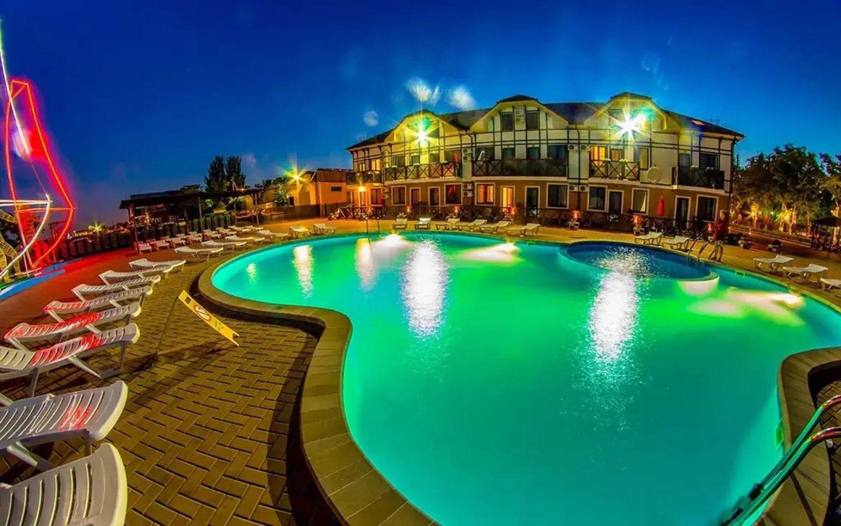 Отель Парус