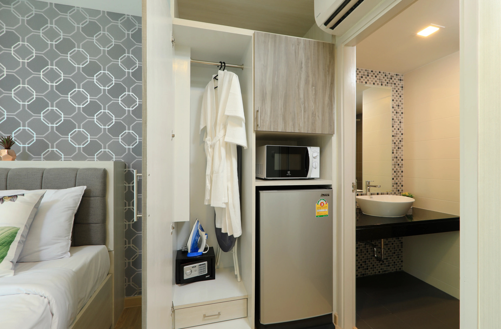 Апартаменты SPL-101 Кондоминиум 1 Спальня рядом с Пляжем Ката Бассейн на Крыше и Фитнес-зал