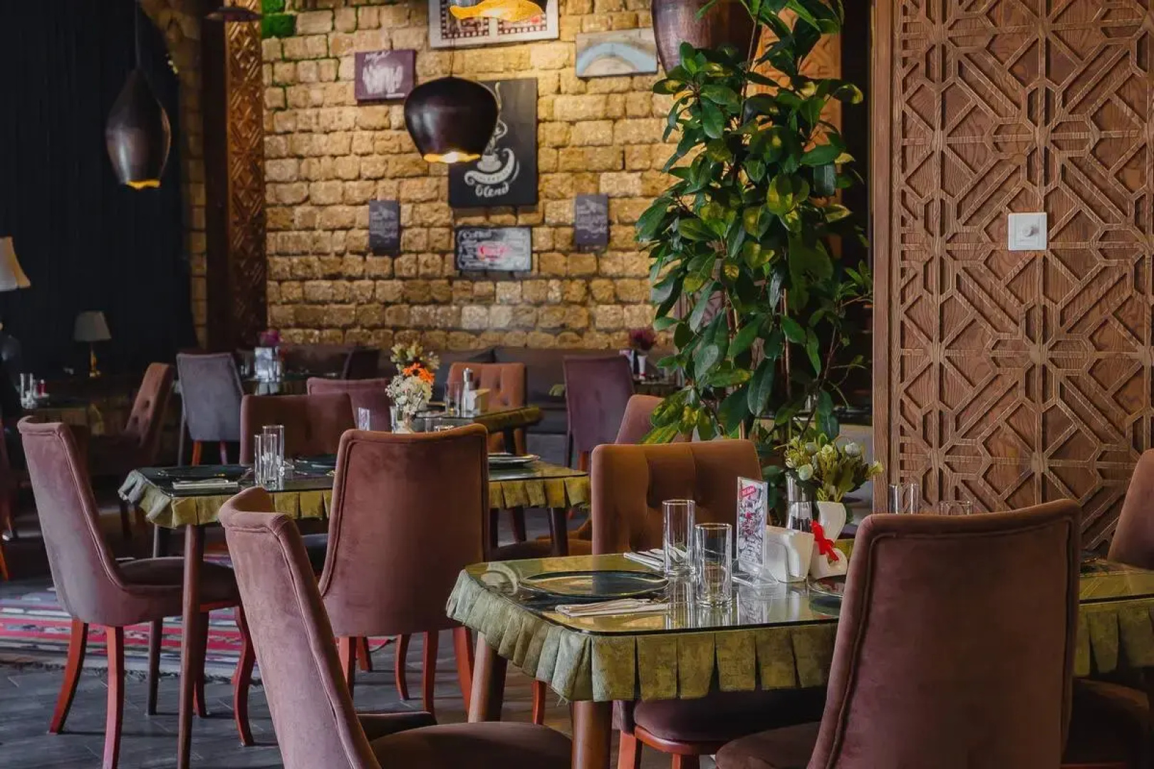 Maajid Hotel & Restaurant