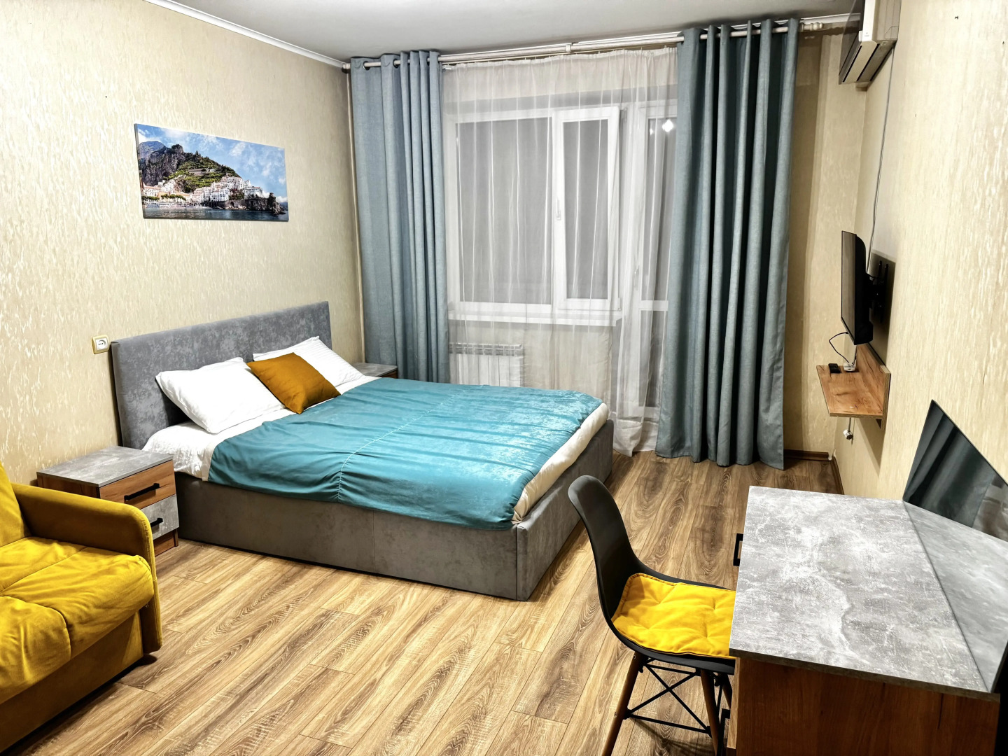 Апартаменты Лазурь с обширным видом на город