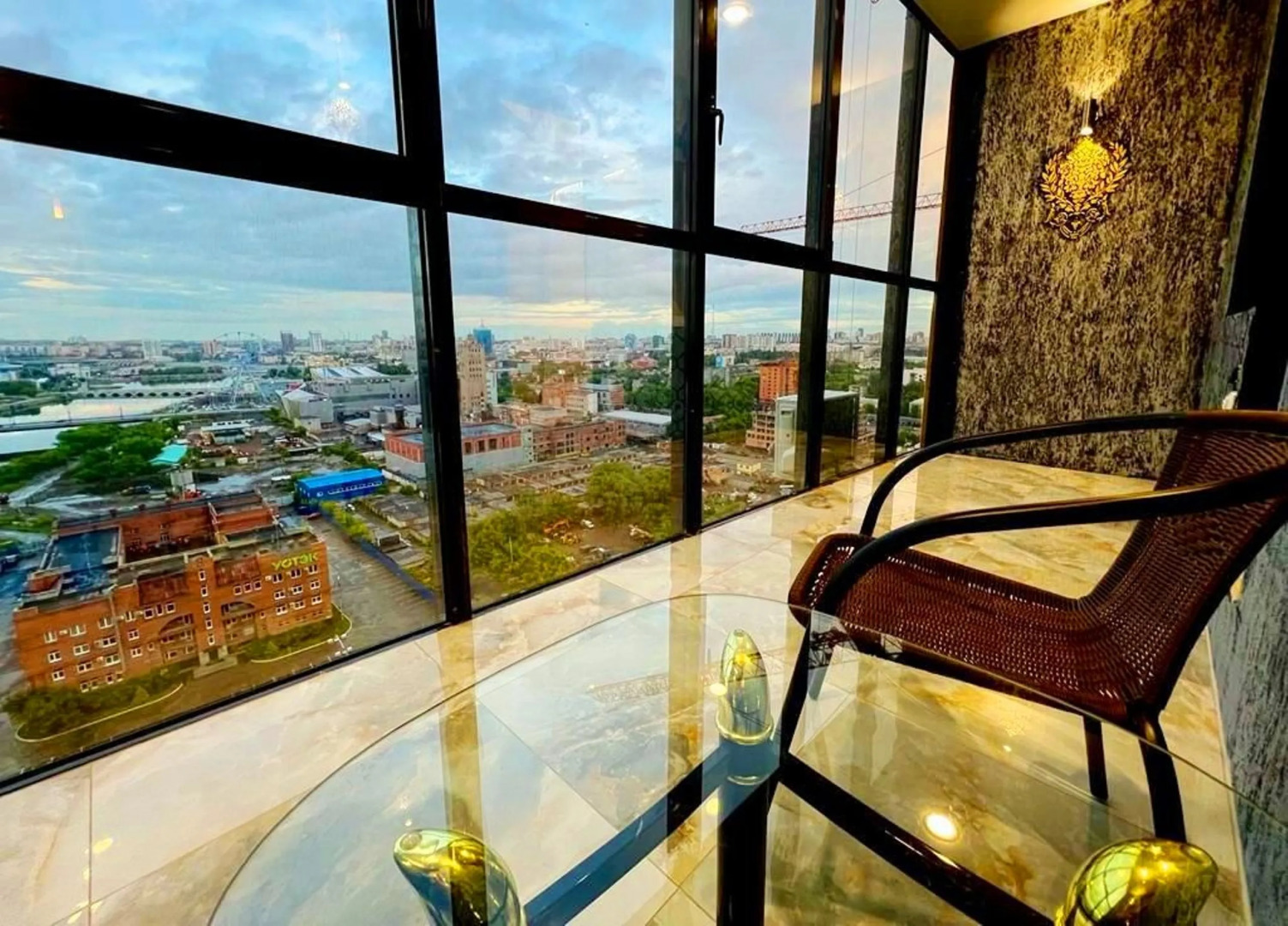 Апартаменты ИннХоум Sky Studio 19 этаж