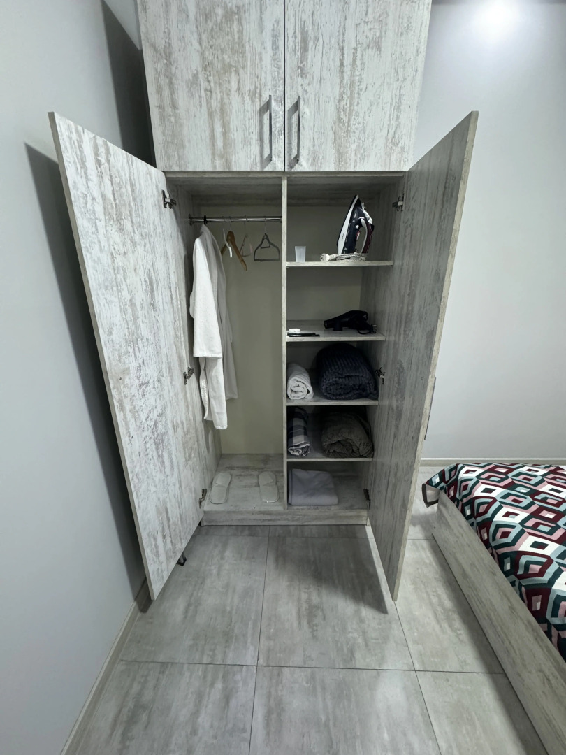 Апартаменты Modern and Comfortable Apartment