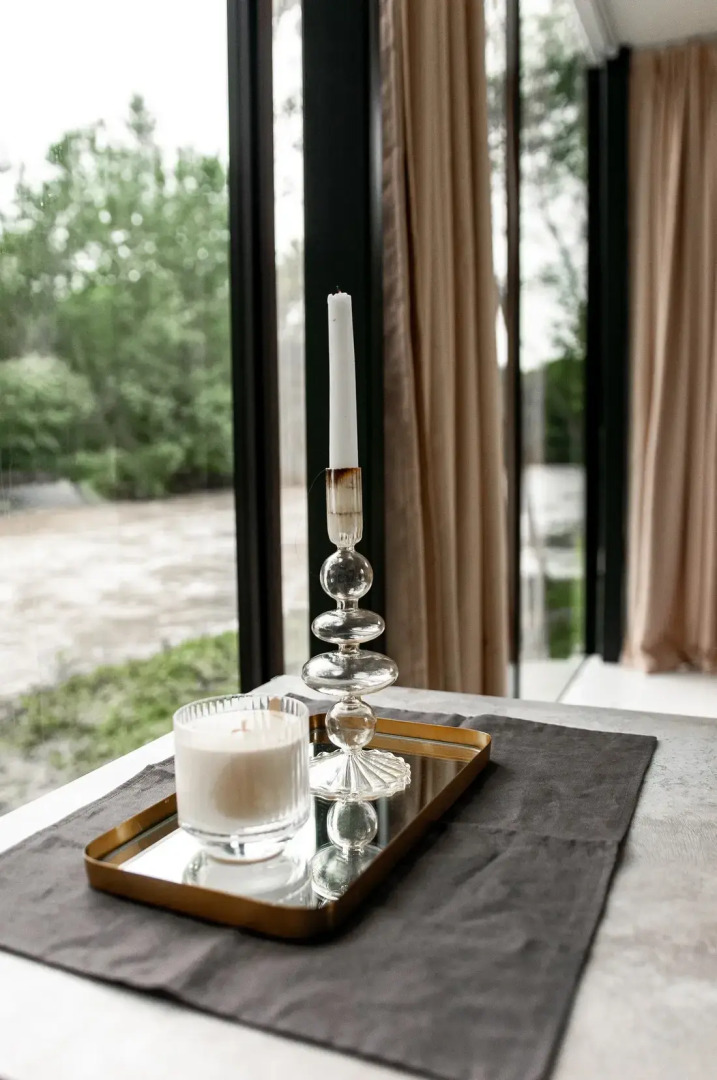 Частный Дом на Берегу Реки с Приватной Террасой и Джакузи