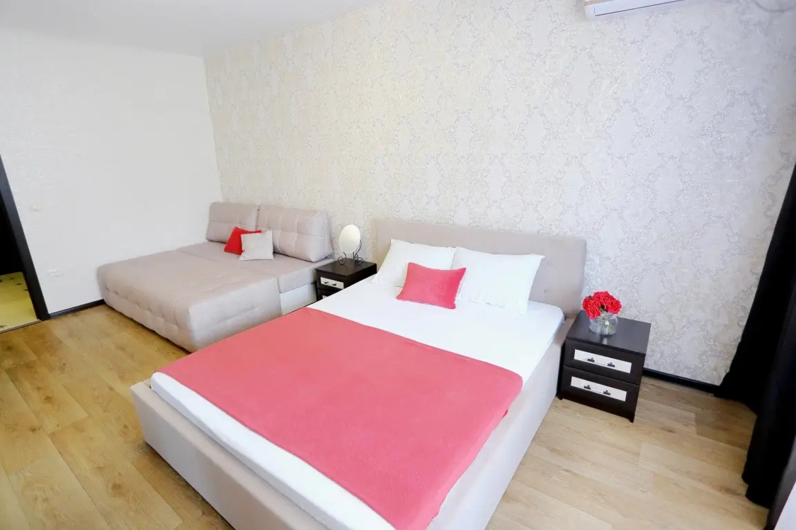 Апартаменты 25 Этажей Magenta