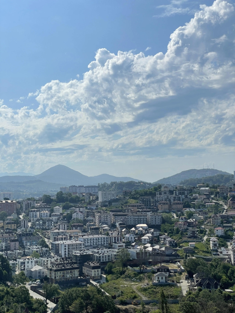 Апартаменты Трехкомнатные на Альпийской 27