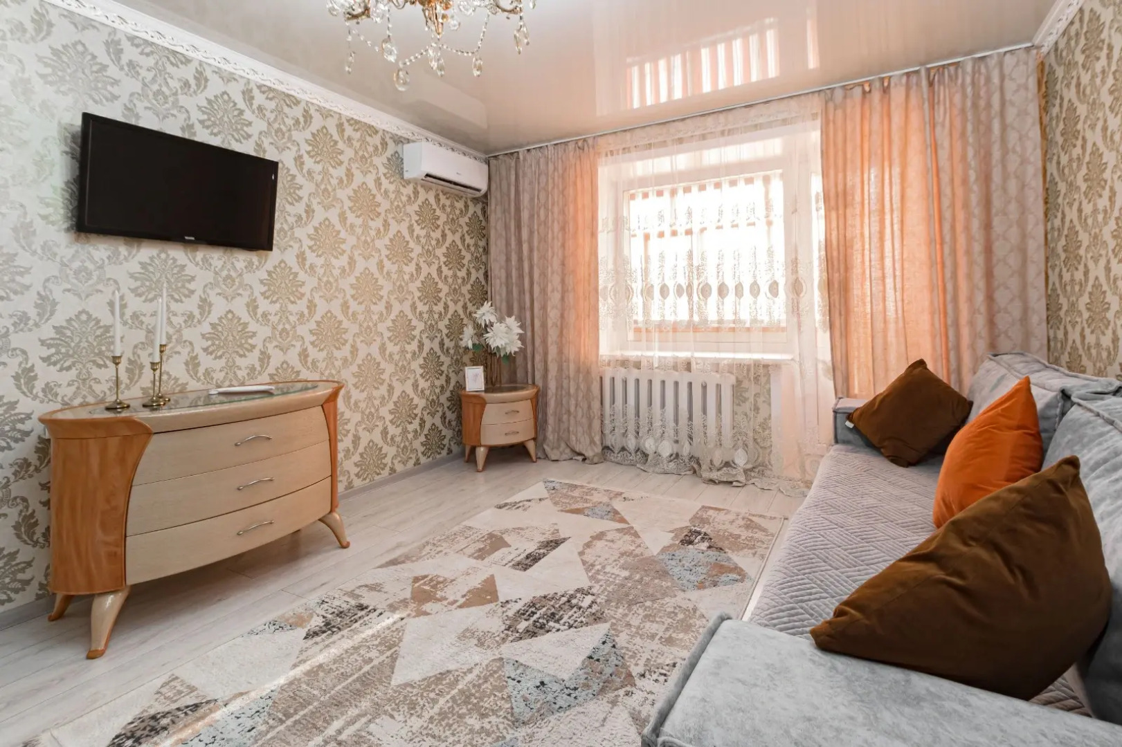 Квартира уютная полноценная двухкомнатная