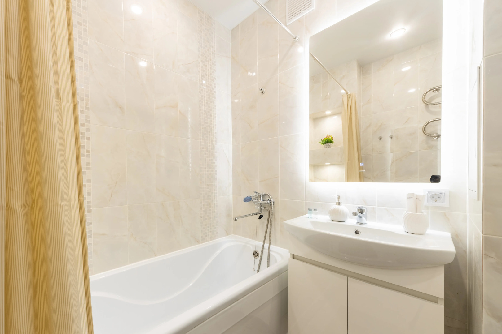 Апартаменты  Favorite House в ЖК Александровский