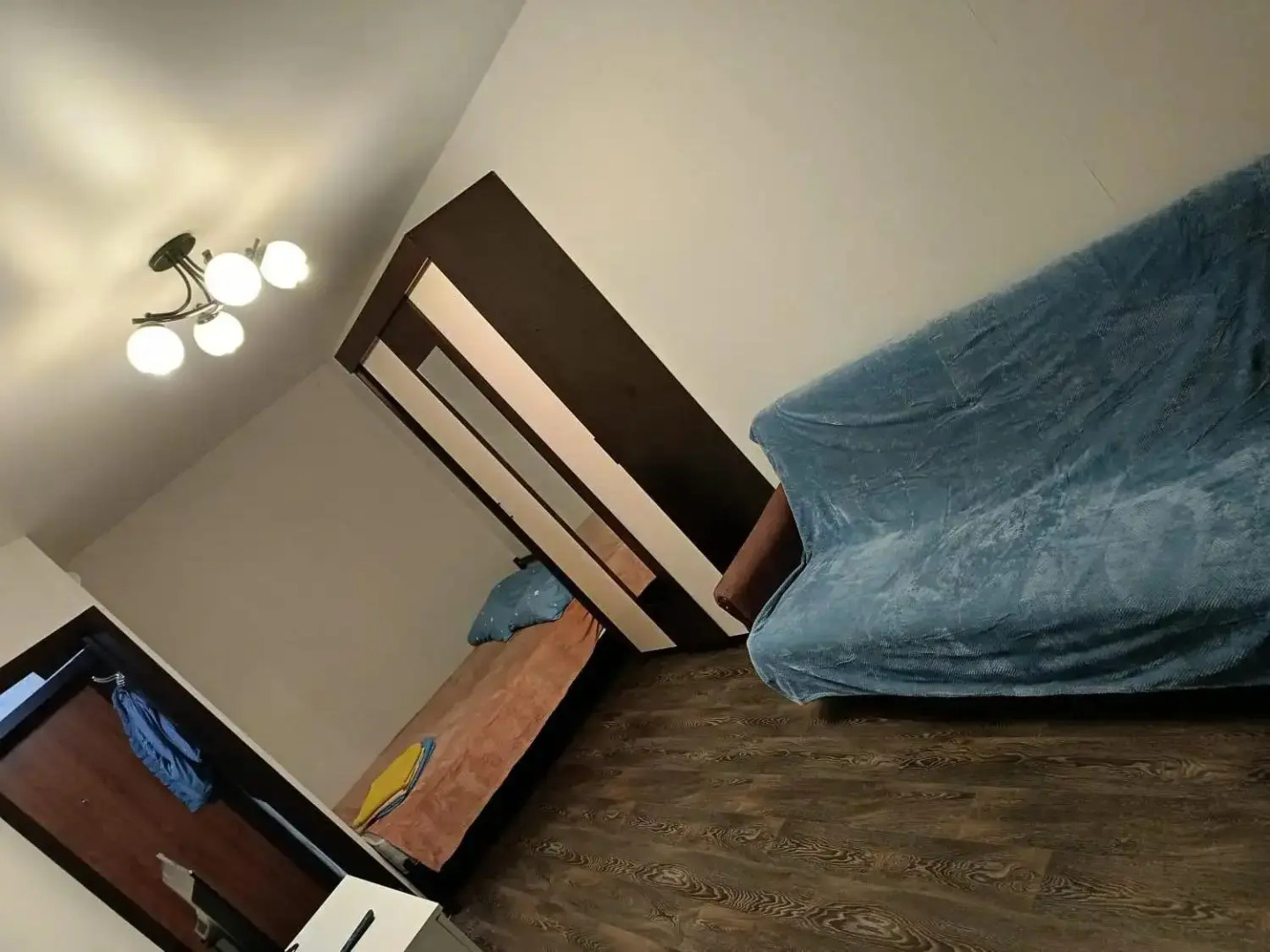 Квартира с Тремя Раздельными Местами