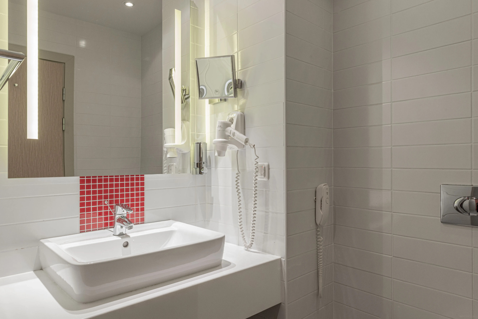 Отель Cosmos Novosibirsk Hotel