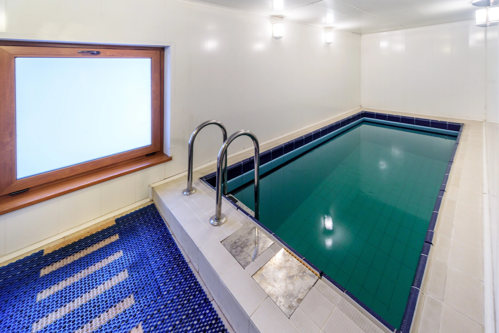 Гостиница Лось