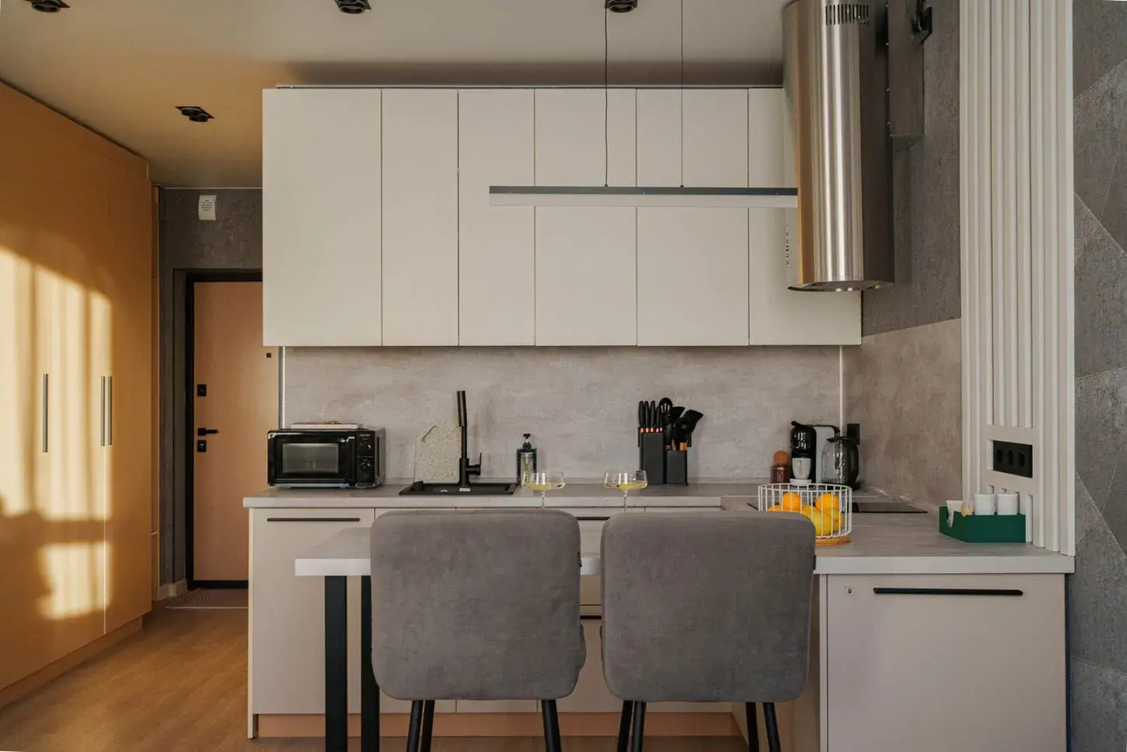 Квартира Стильная студия в одном из крупных и развитых районов города Екатеринбурга