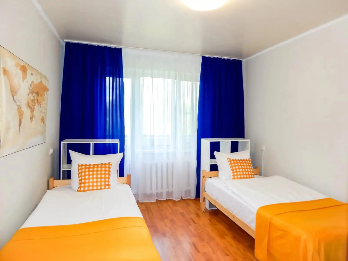 Апартаменты «Home Vita» – яркая двухкомнатная квартира с балконом