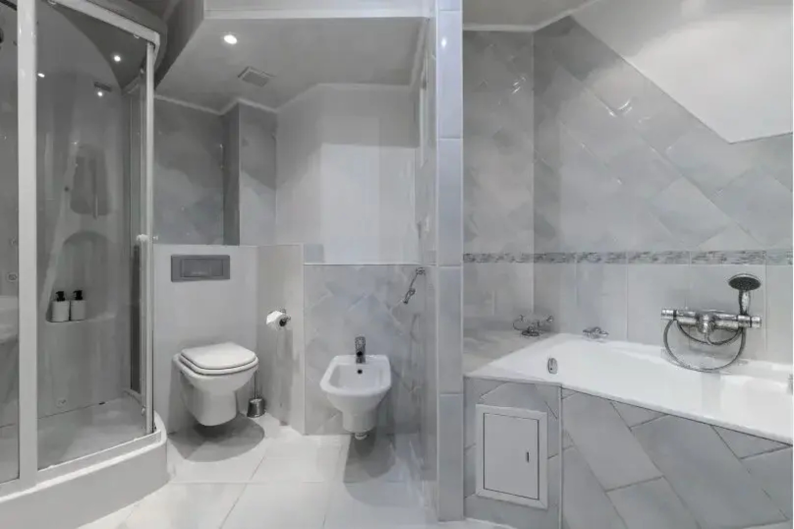 Квартира Двухкомнатная с Дизайнерским Ремонтом около Эрмитажа