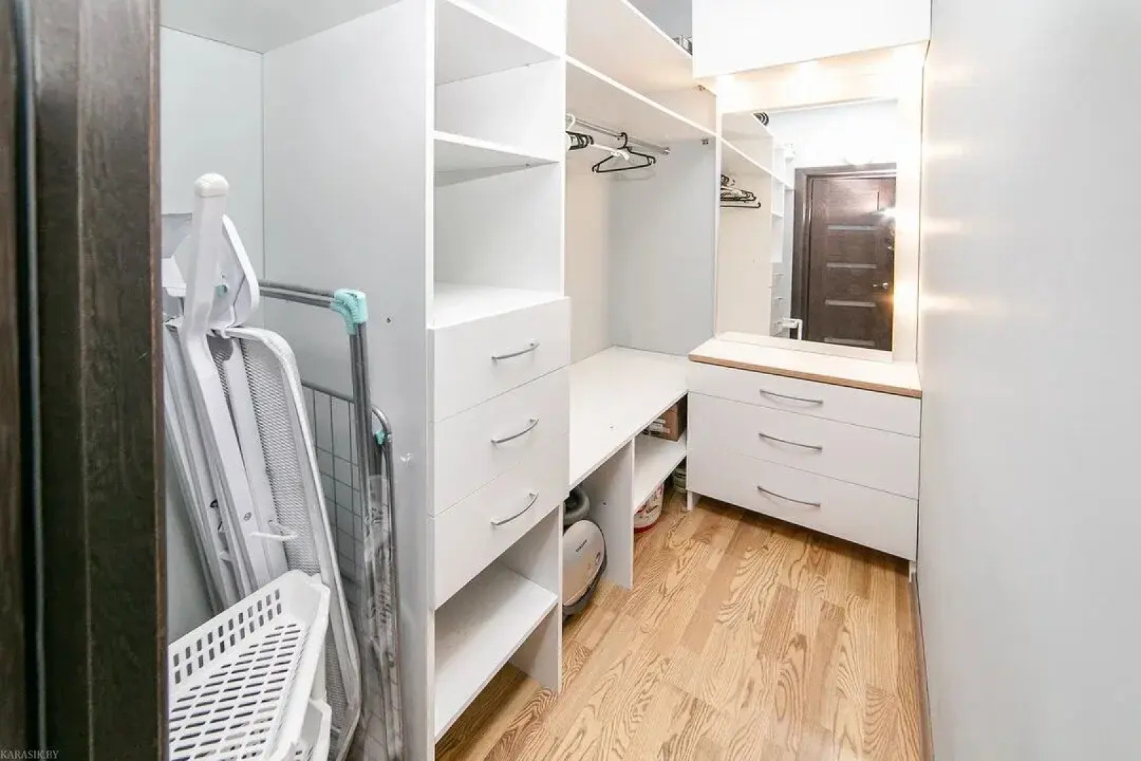 Апартаменты Возле Национальной Библиотеки и ТРЦ Dana Mall