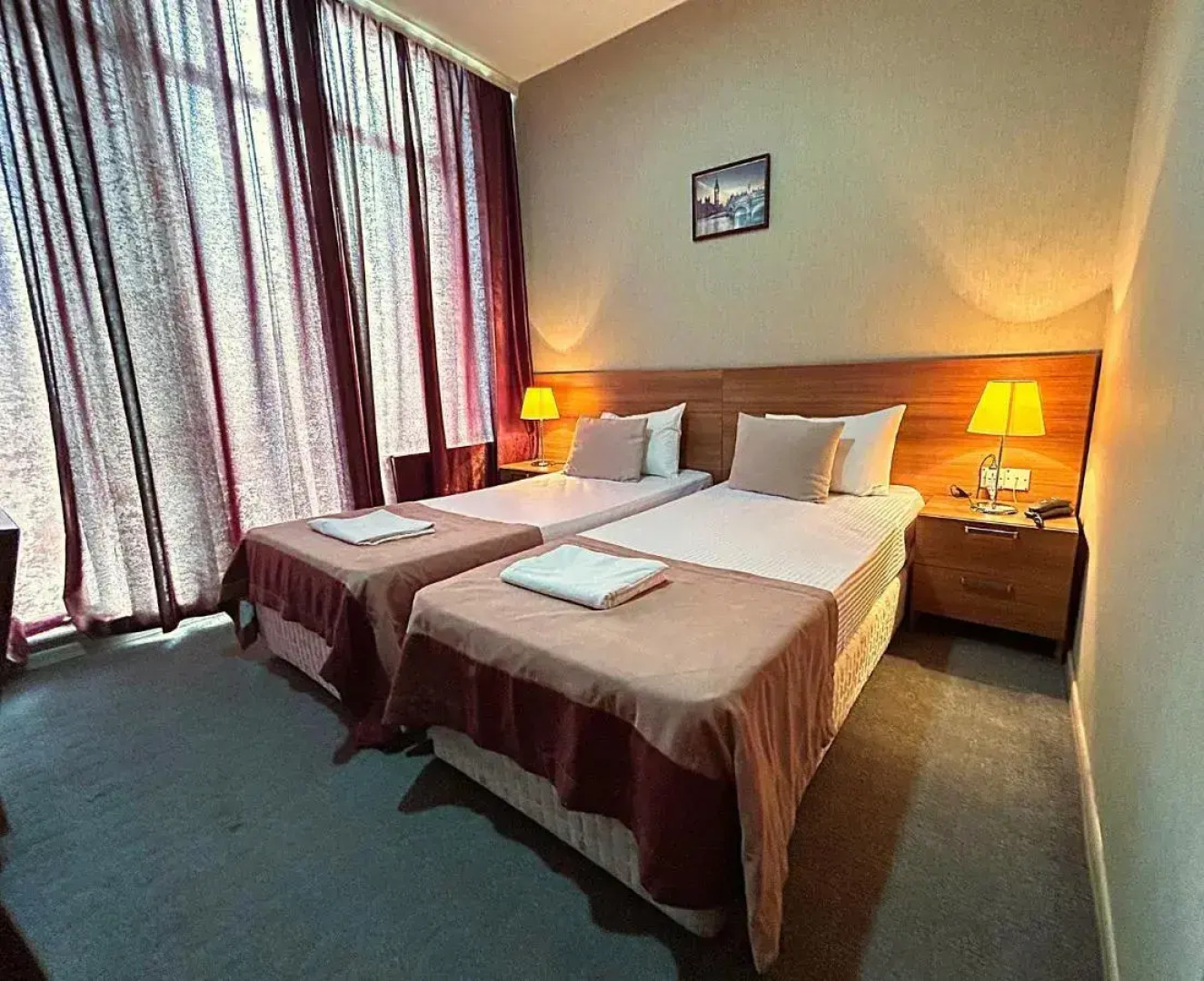 Отель The Family