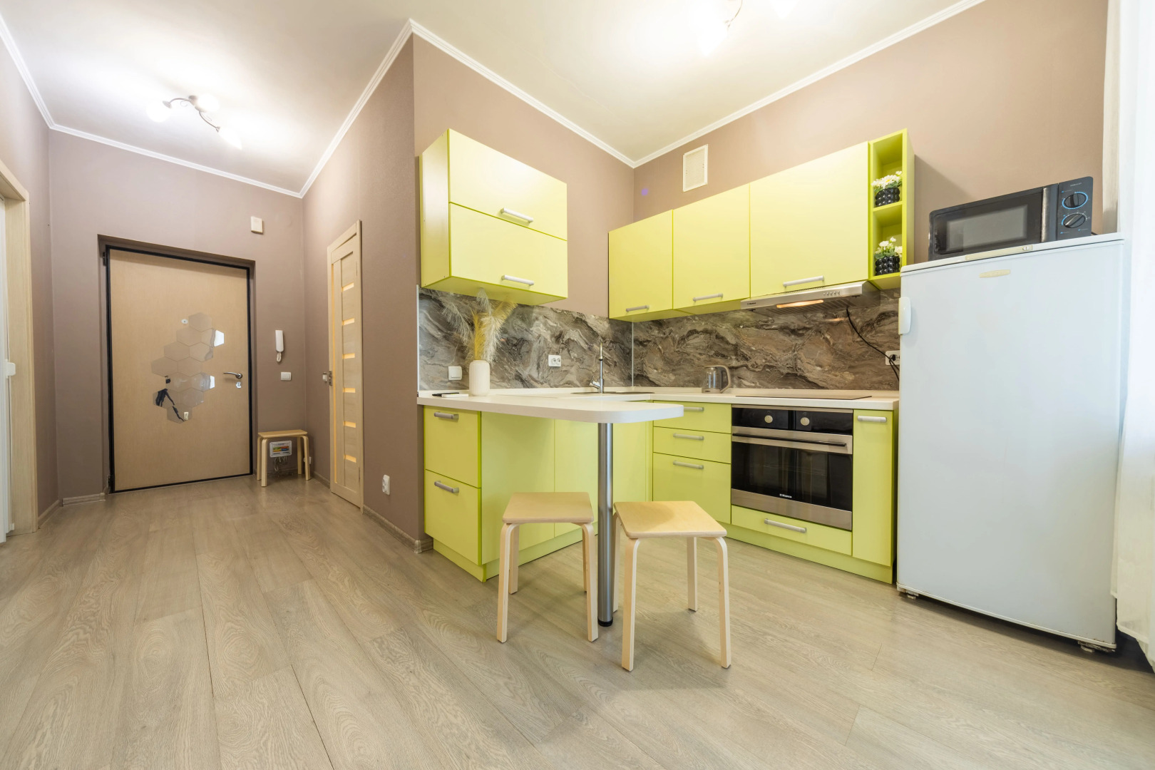 Апартаменты ДОМИНО Рядом с ТЦ