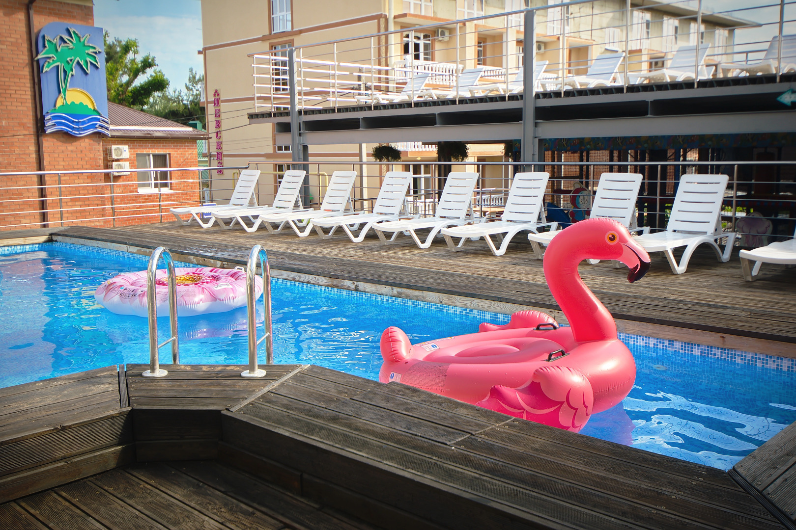 Отель Лотос