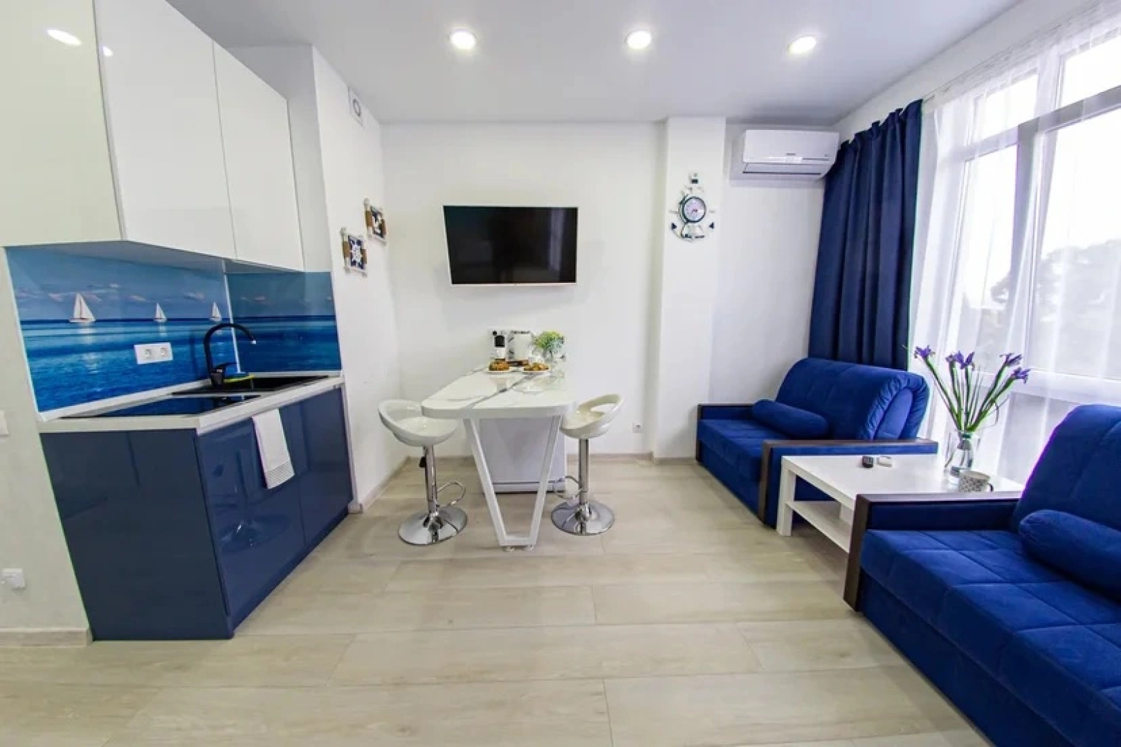 Апарт Морской