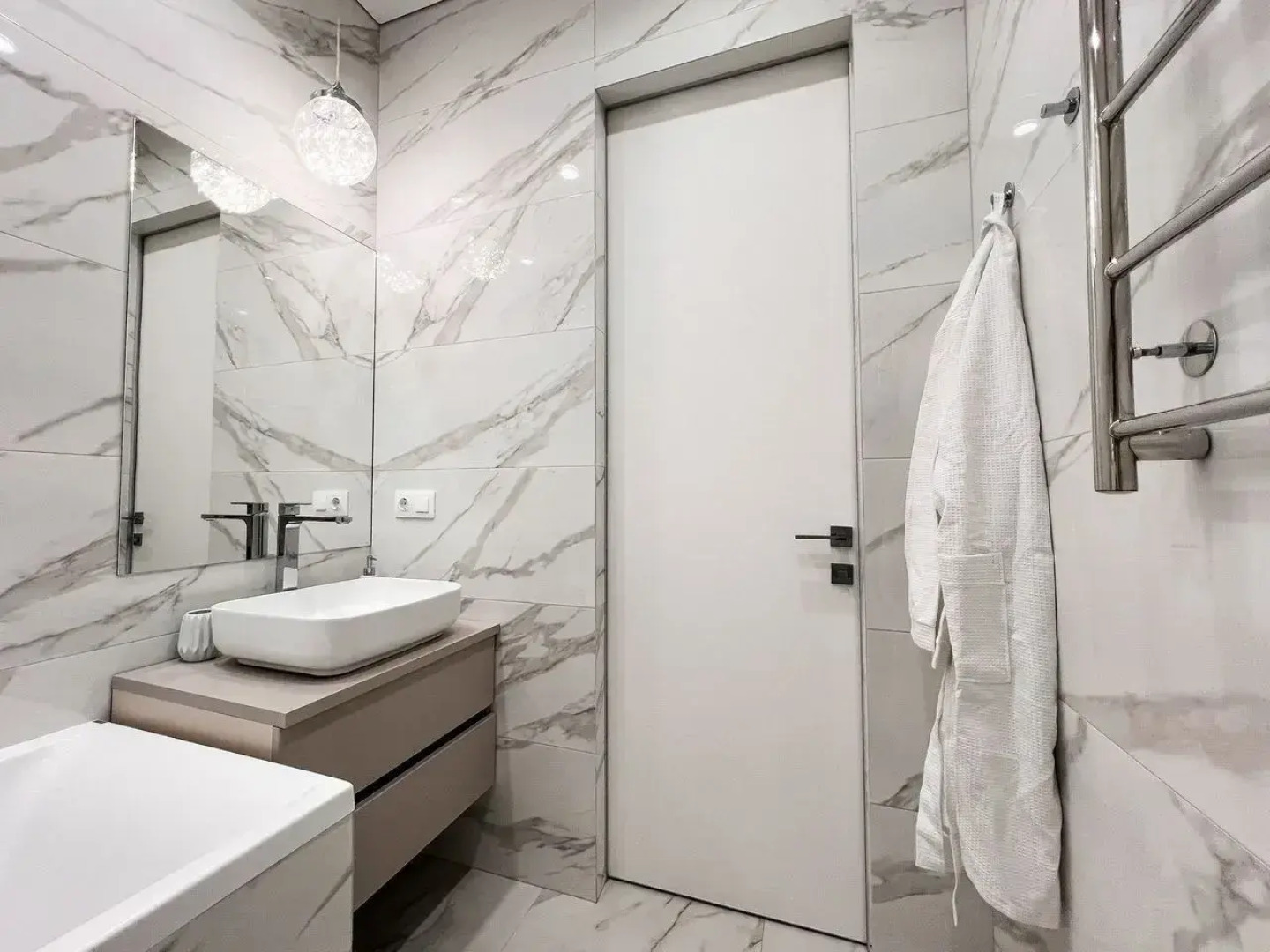 Квартира Дизайнерская Евро 2ка Sunvilles в Савин Хаус