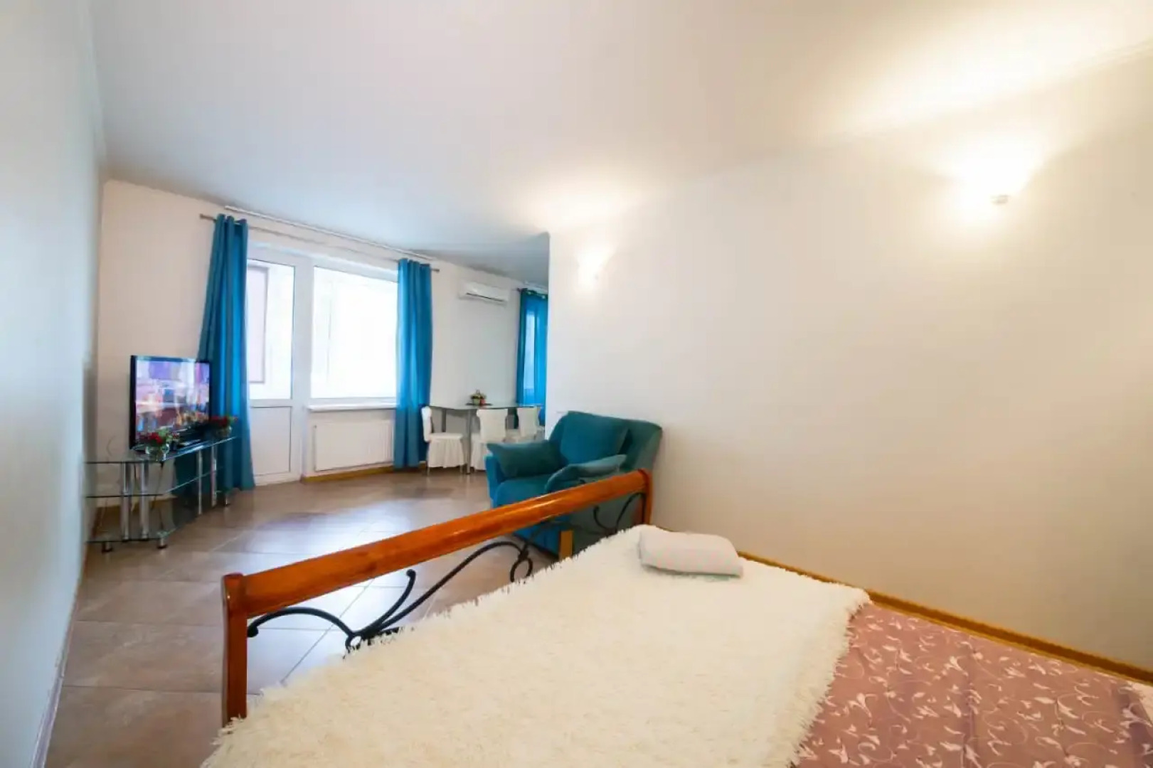 Апартаменты на Симбирцева 40А