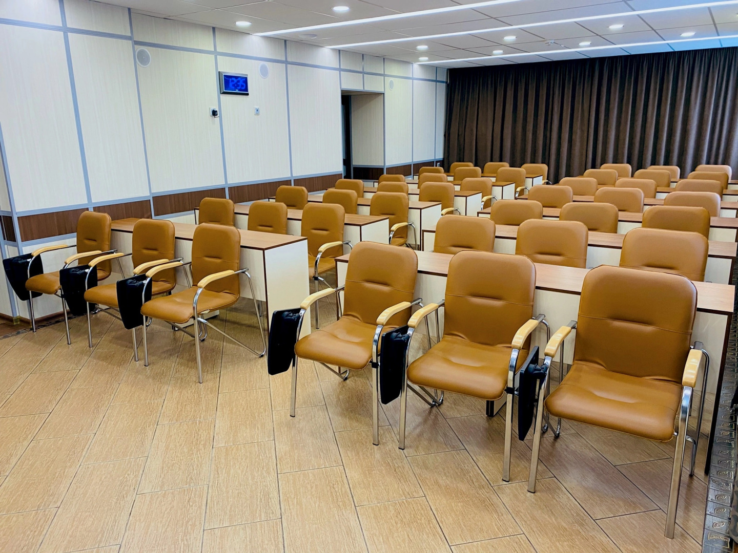 Отель Аврора