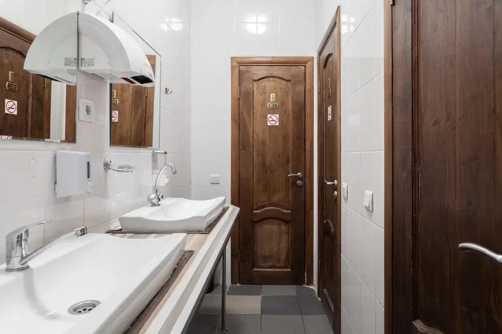 Отель КУ-КУ