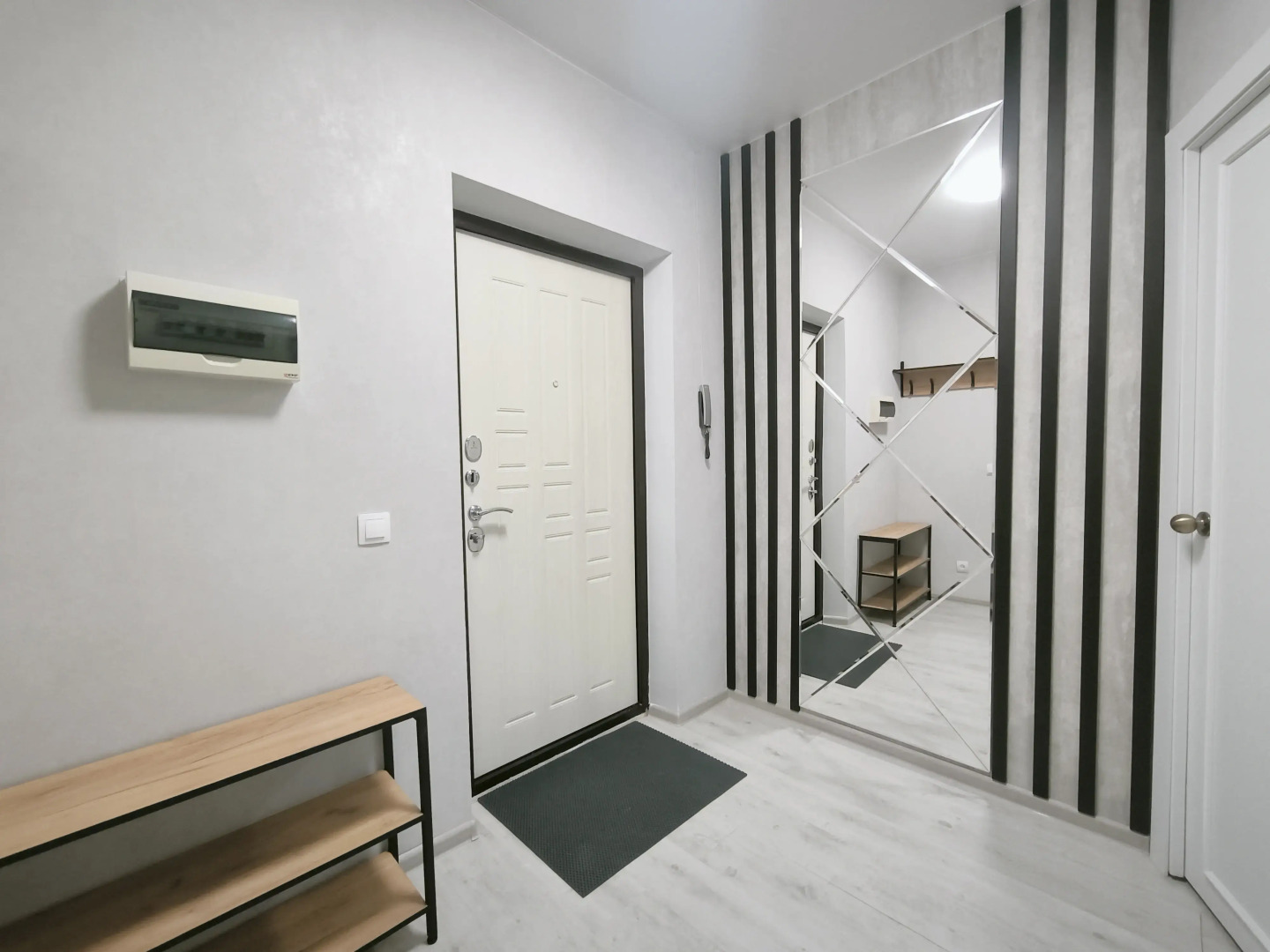 Квартира Двухкомнатная Проспект Дзержинского 221