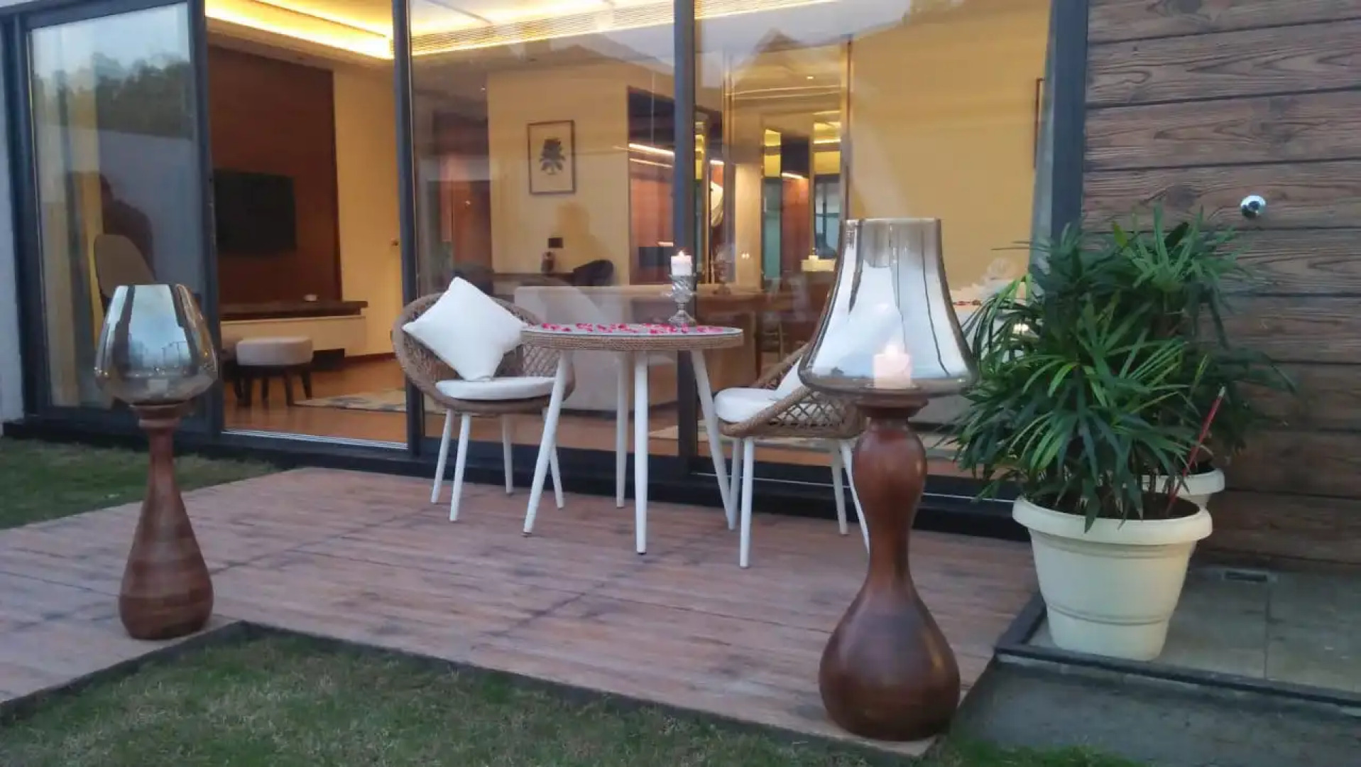 Отель Cabbana Resort & Spa