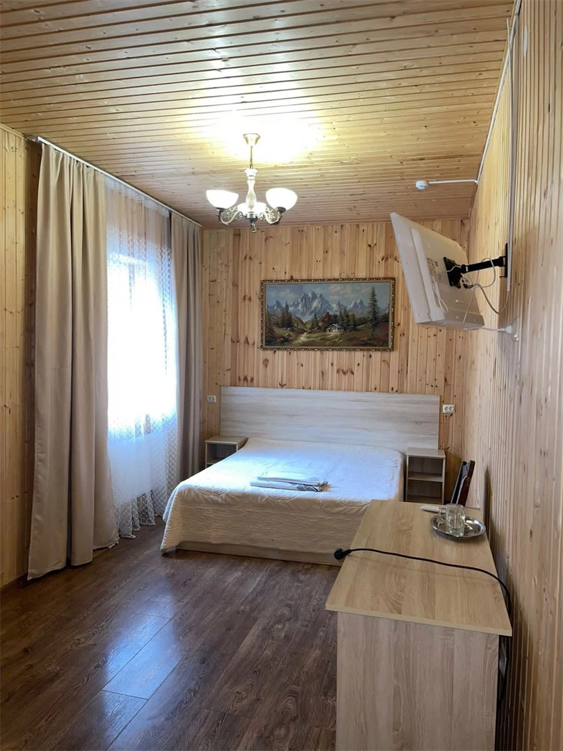 Отель Адель