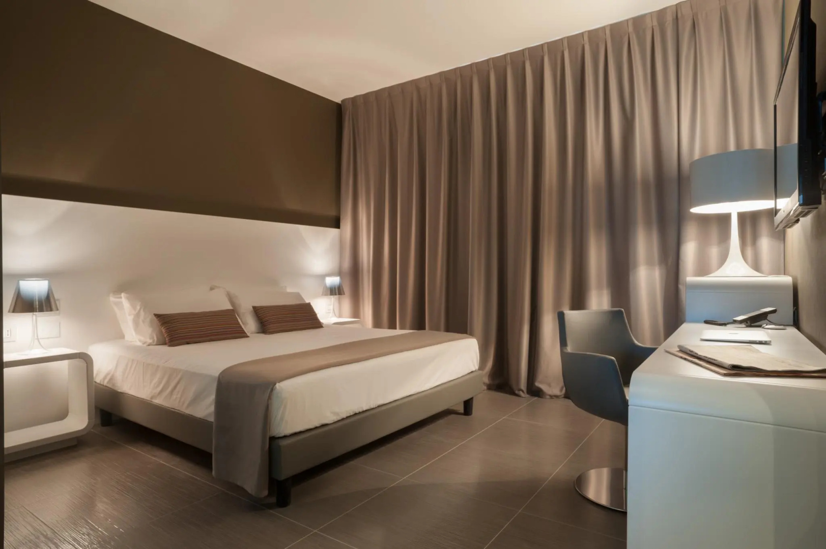 8Piuhotel