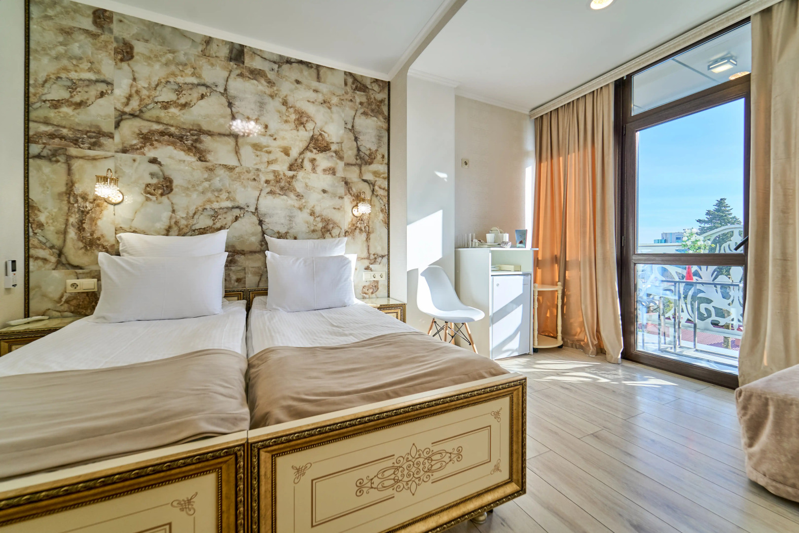 Отель Амбассадор