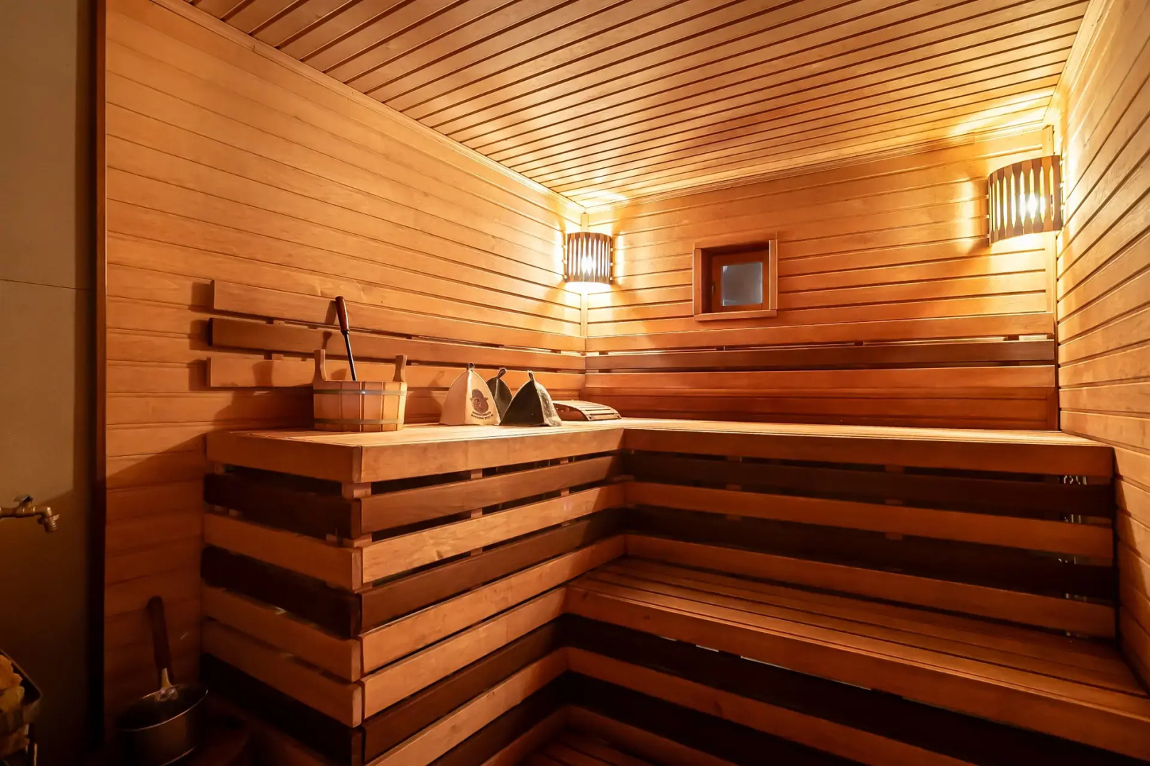 Частный дом с русской баней и банным чаном