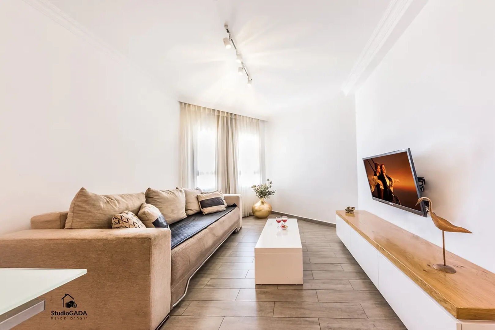 Апарт-Отель Beatiful Suite On The Lake