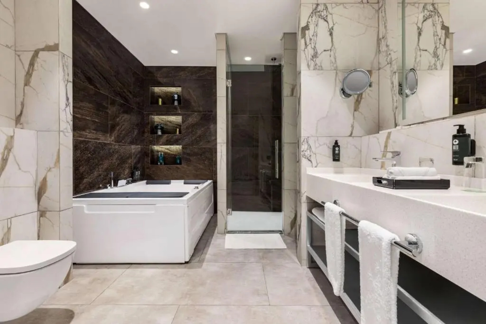 Отель Wyndham Garden Baku