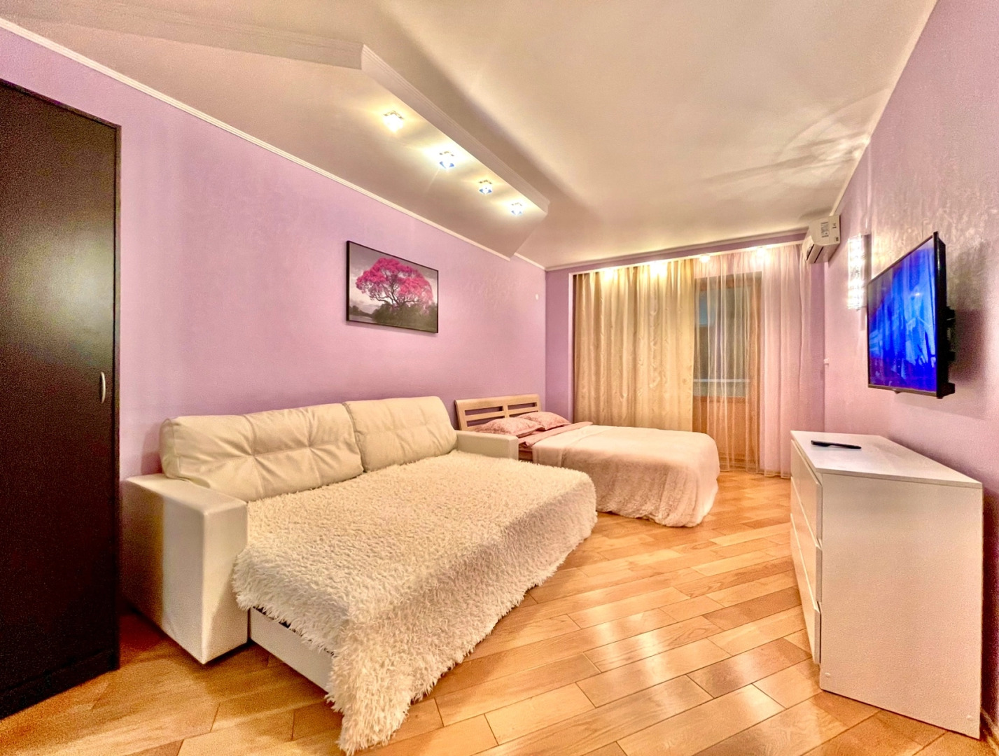 Апартаменты двухкомнатные на 11 Этаже в ЖК Современник с видом на реку Волгу