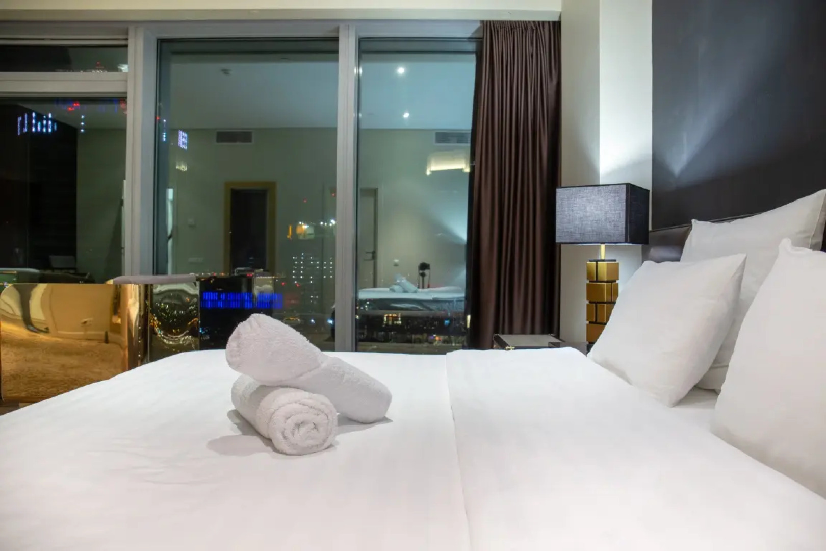 Rockmond 64 Junior Suite 6