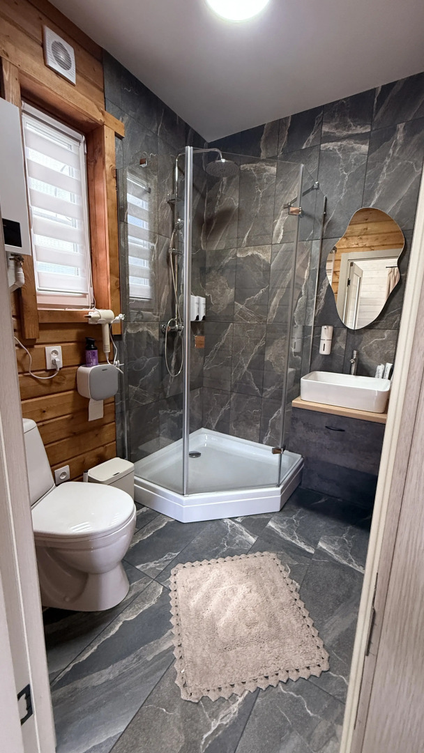 Шале с террасой в горах