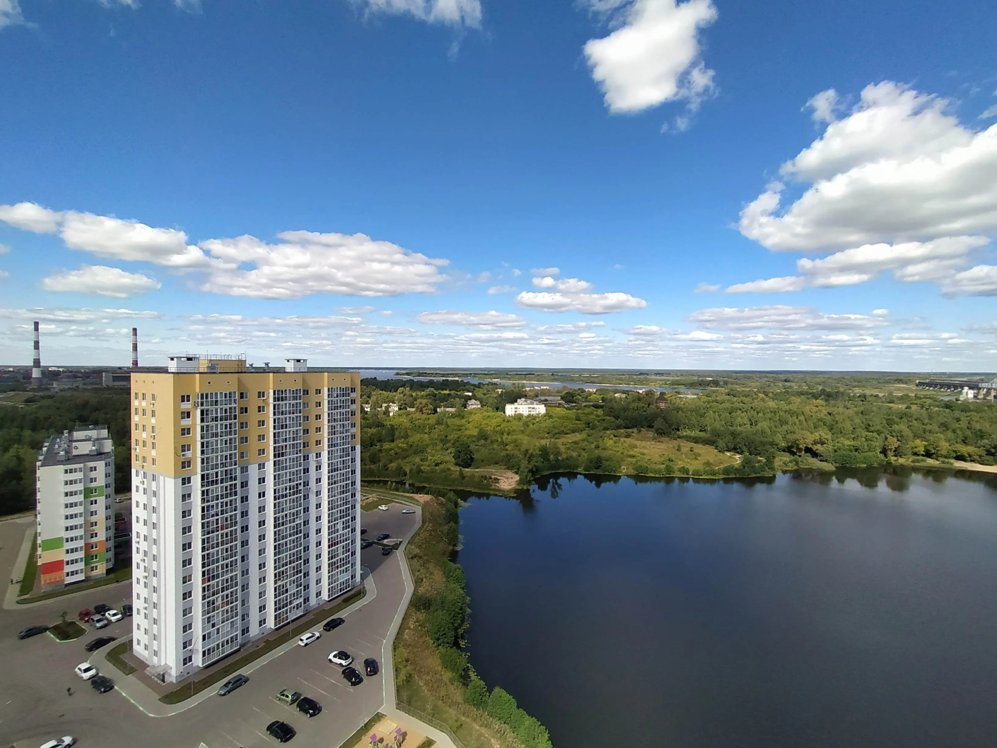 Апартаменты с Видом на Озеро