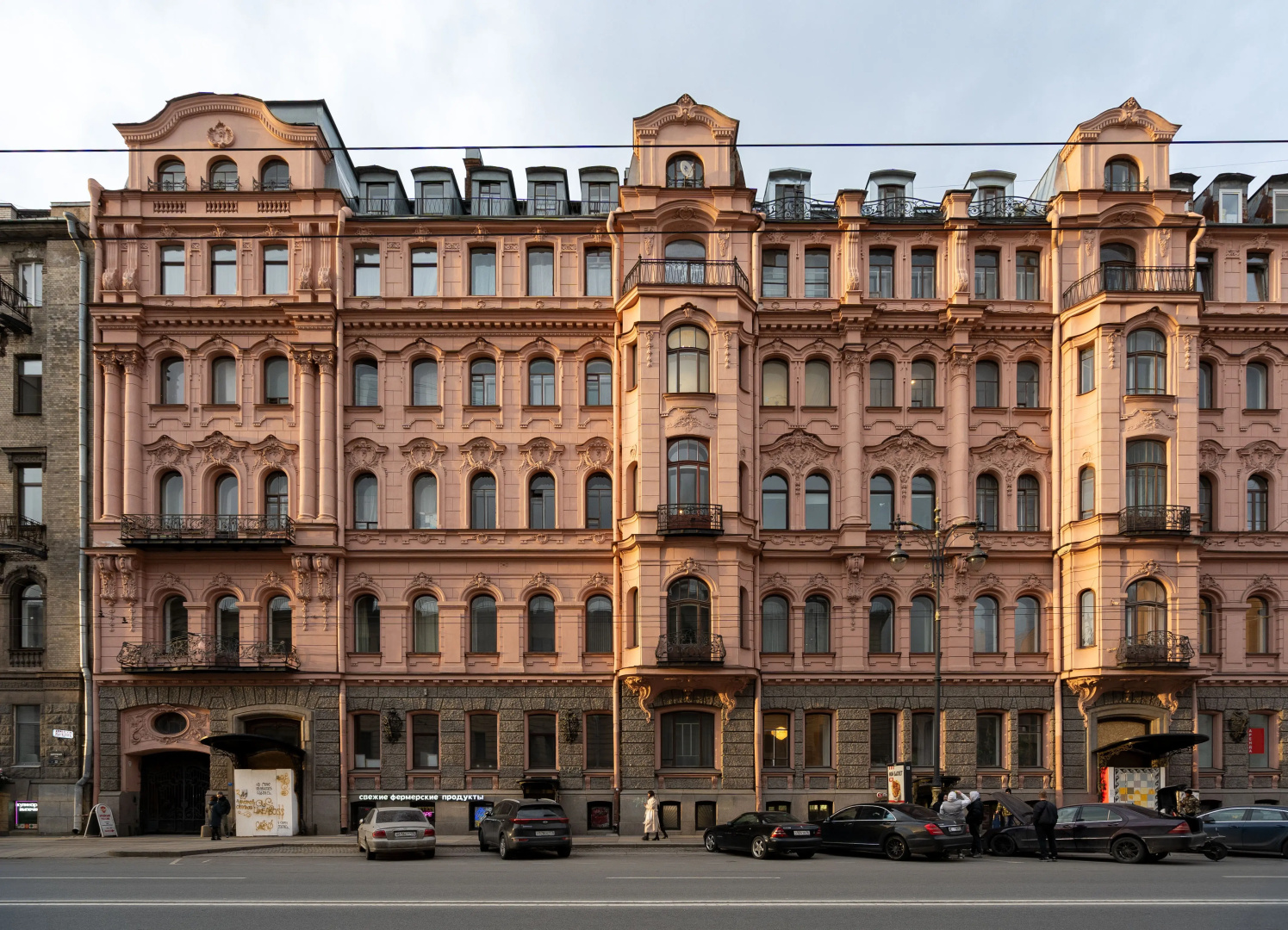 Апартаменты  LetYourFlat Castle