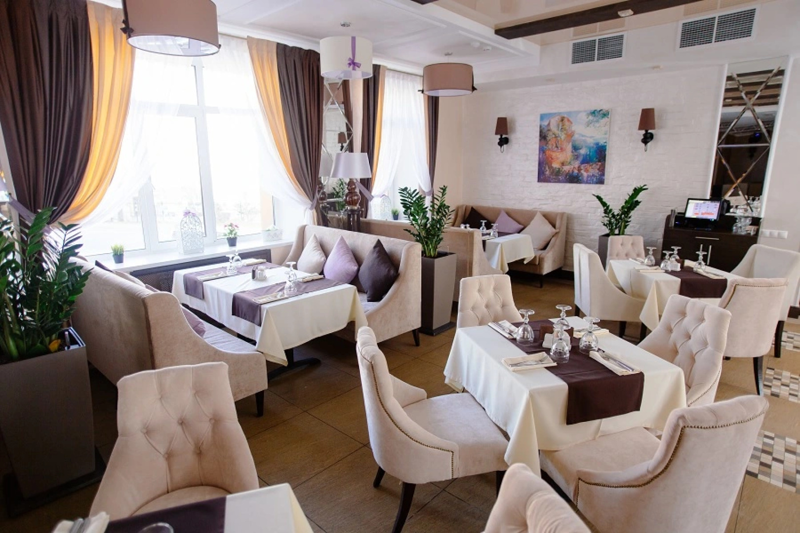 Отель Аврора