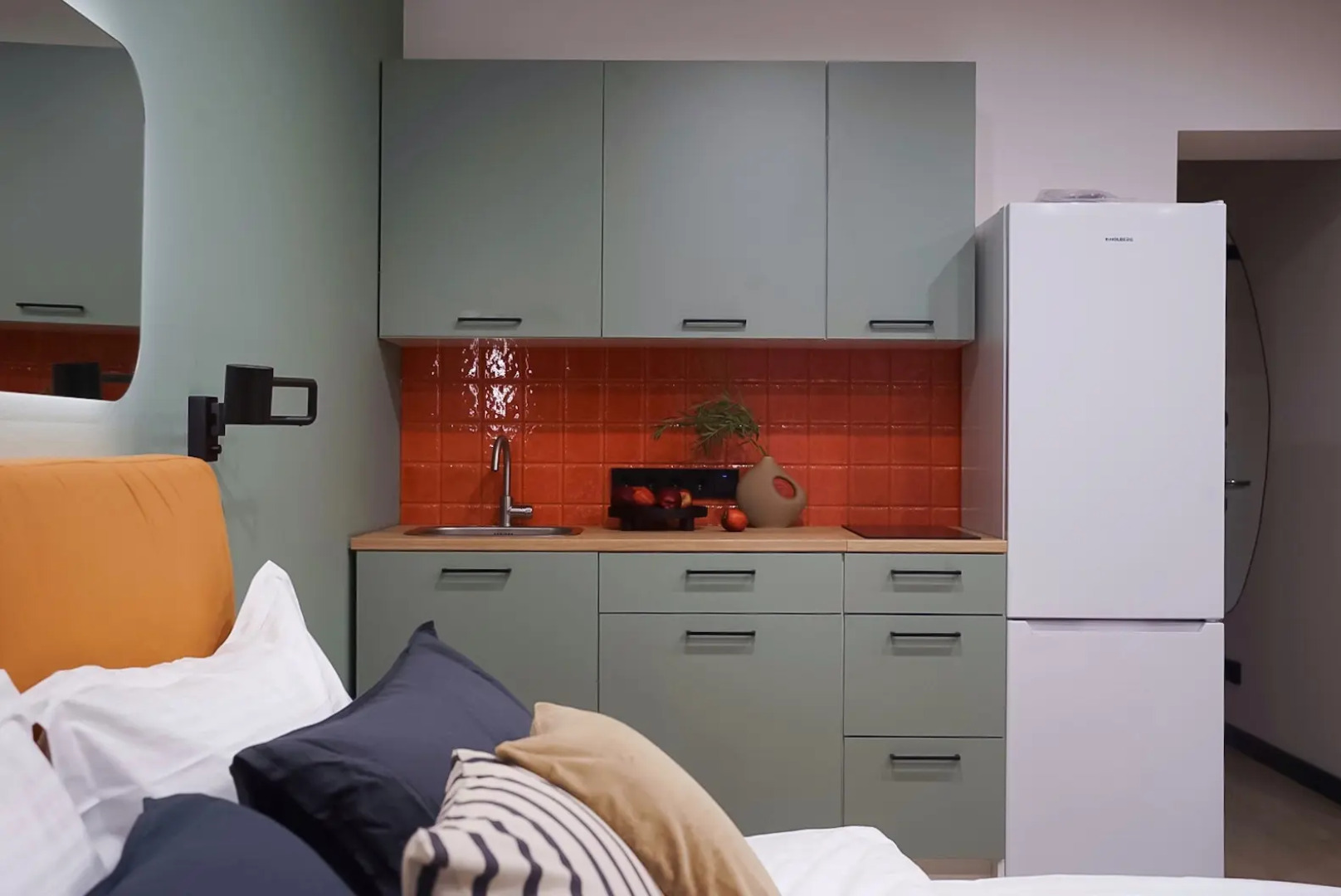 Апартаменты Pavlov Оранжевая