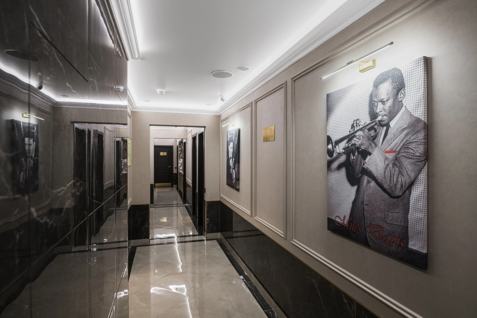 Отель Джазтаун