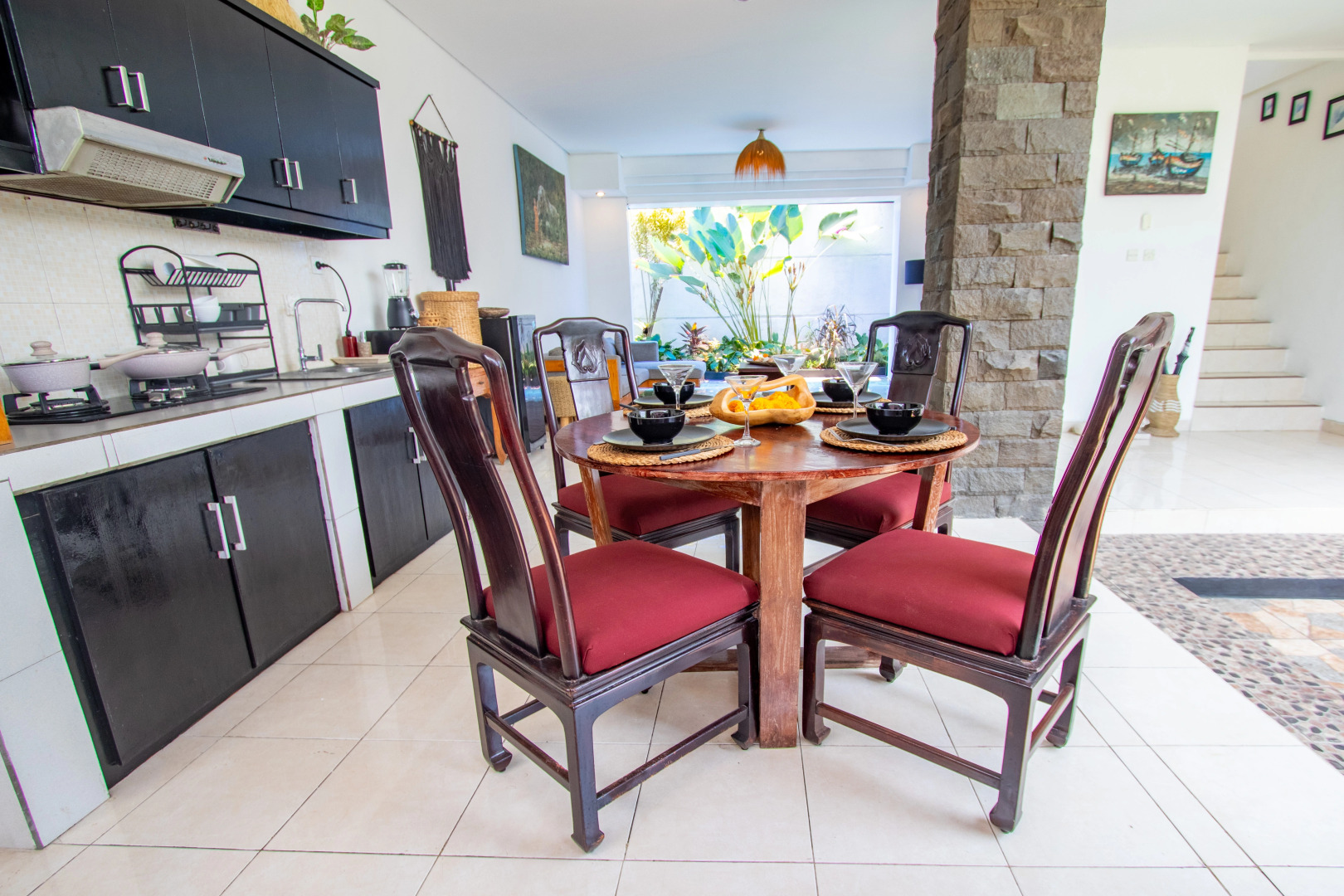 Вилла Villa with Amazing Pool and Rooftop Sun Terrace