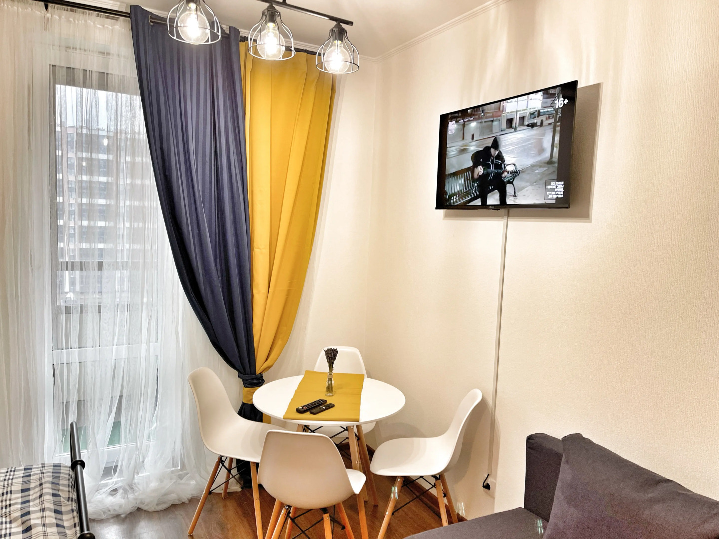 Квартира Loft Studio on Komendantskiy
