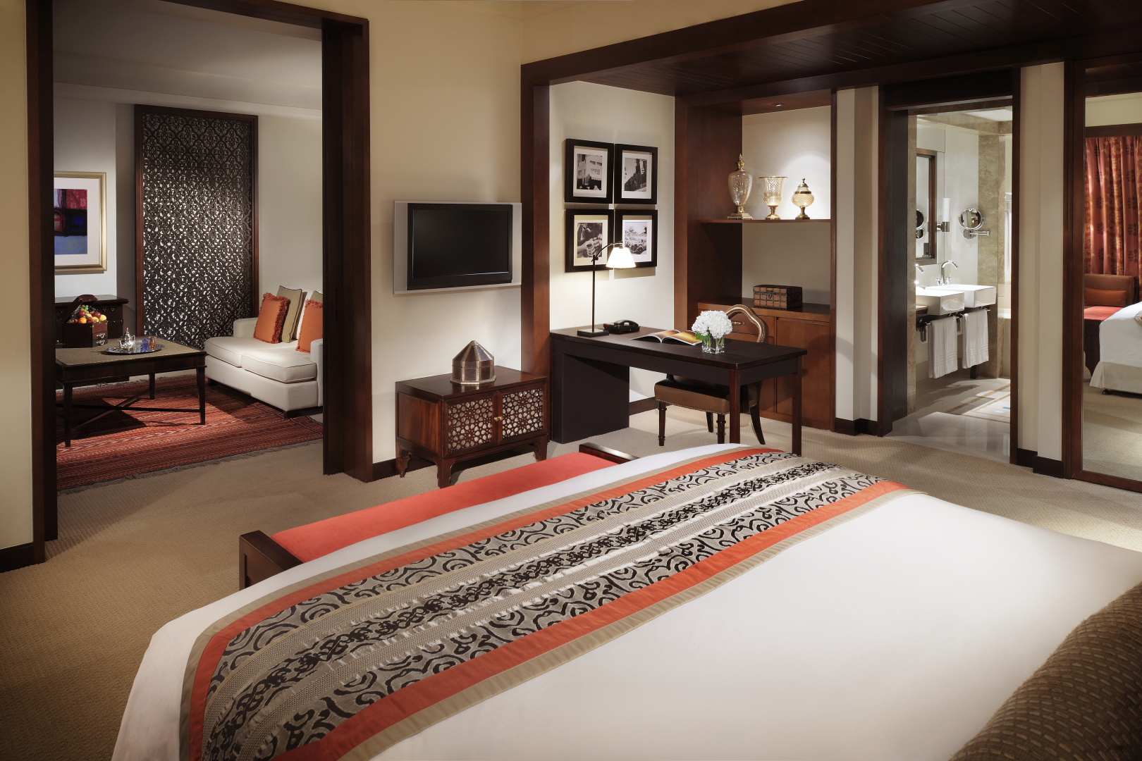 Отель Palace Downtown