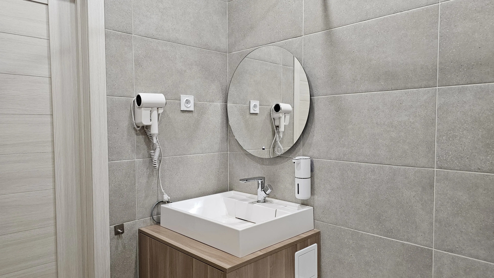 Квартира Студия с террасой на Итальянском бульваре