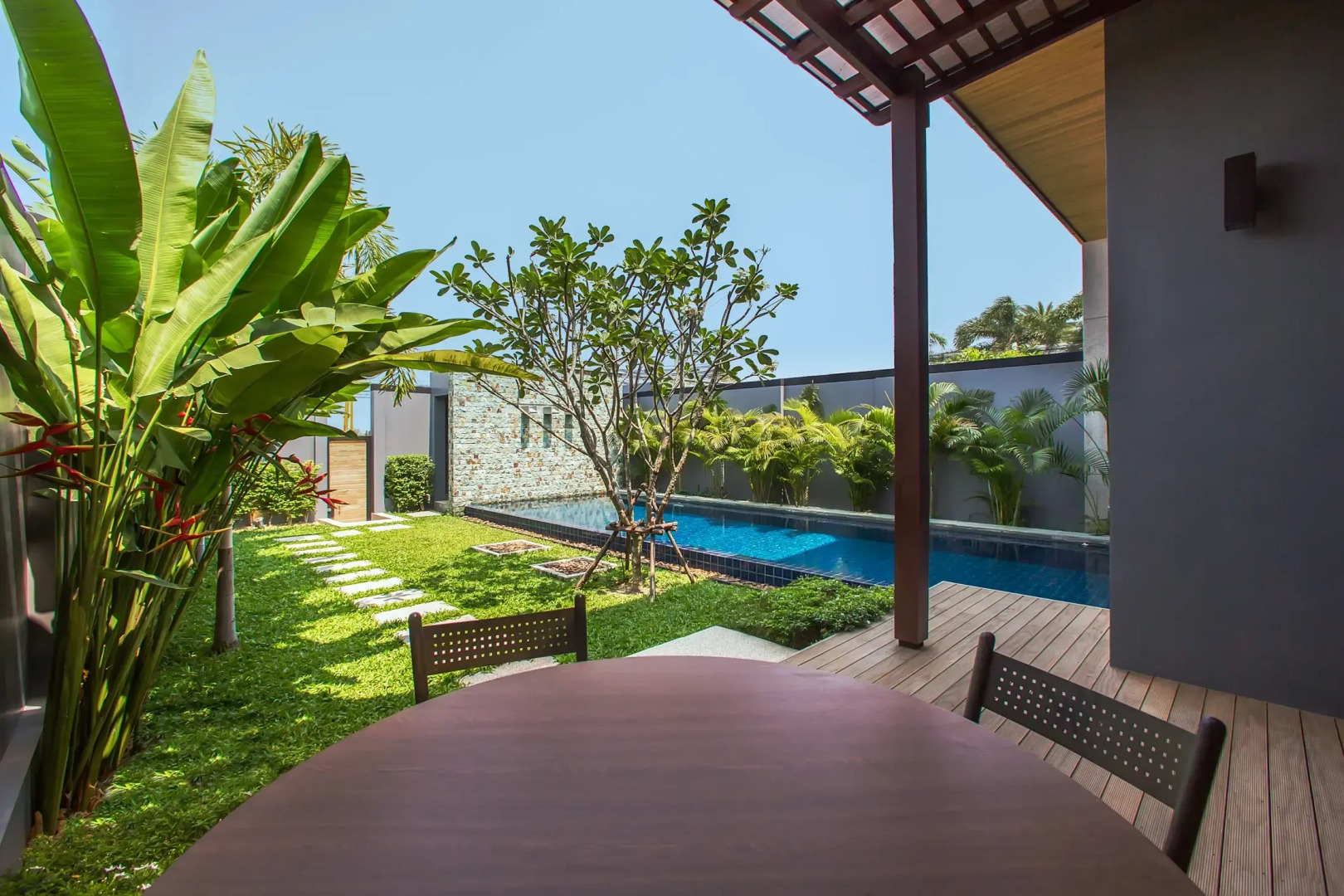 Вилла Miriama 2 Bedroom Near Naiharn Beach