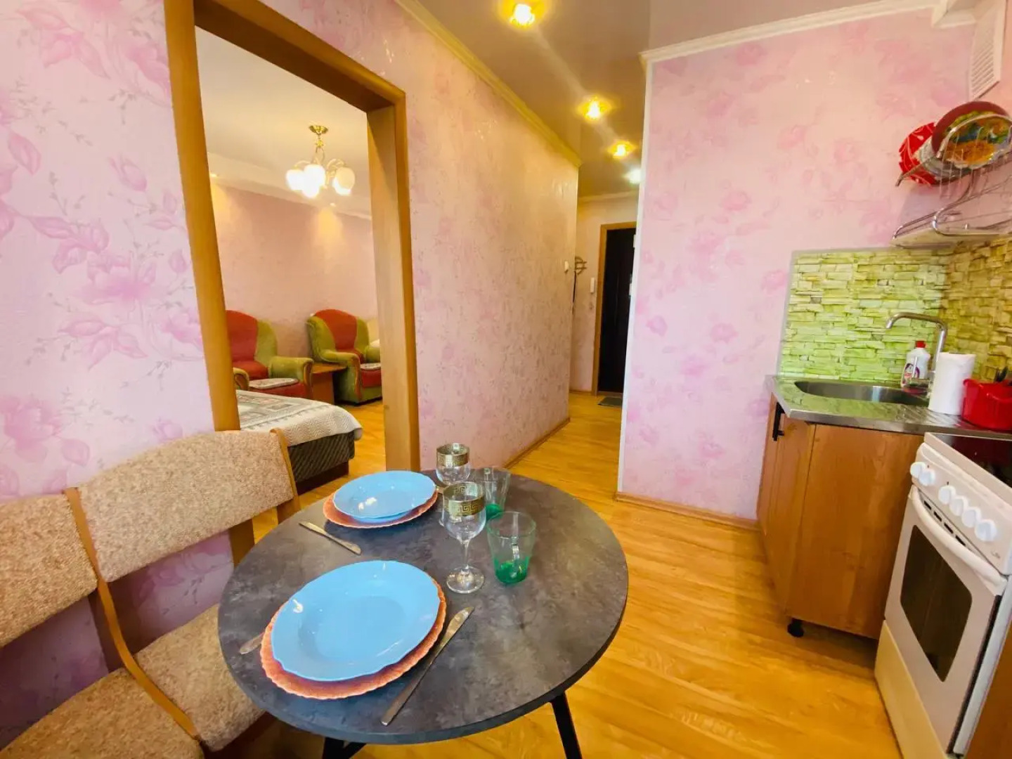 Апартаменты на Северном проезде 7