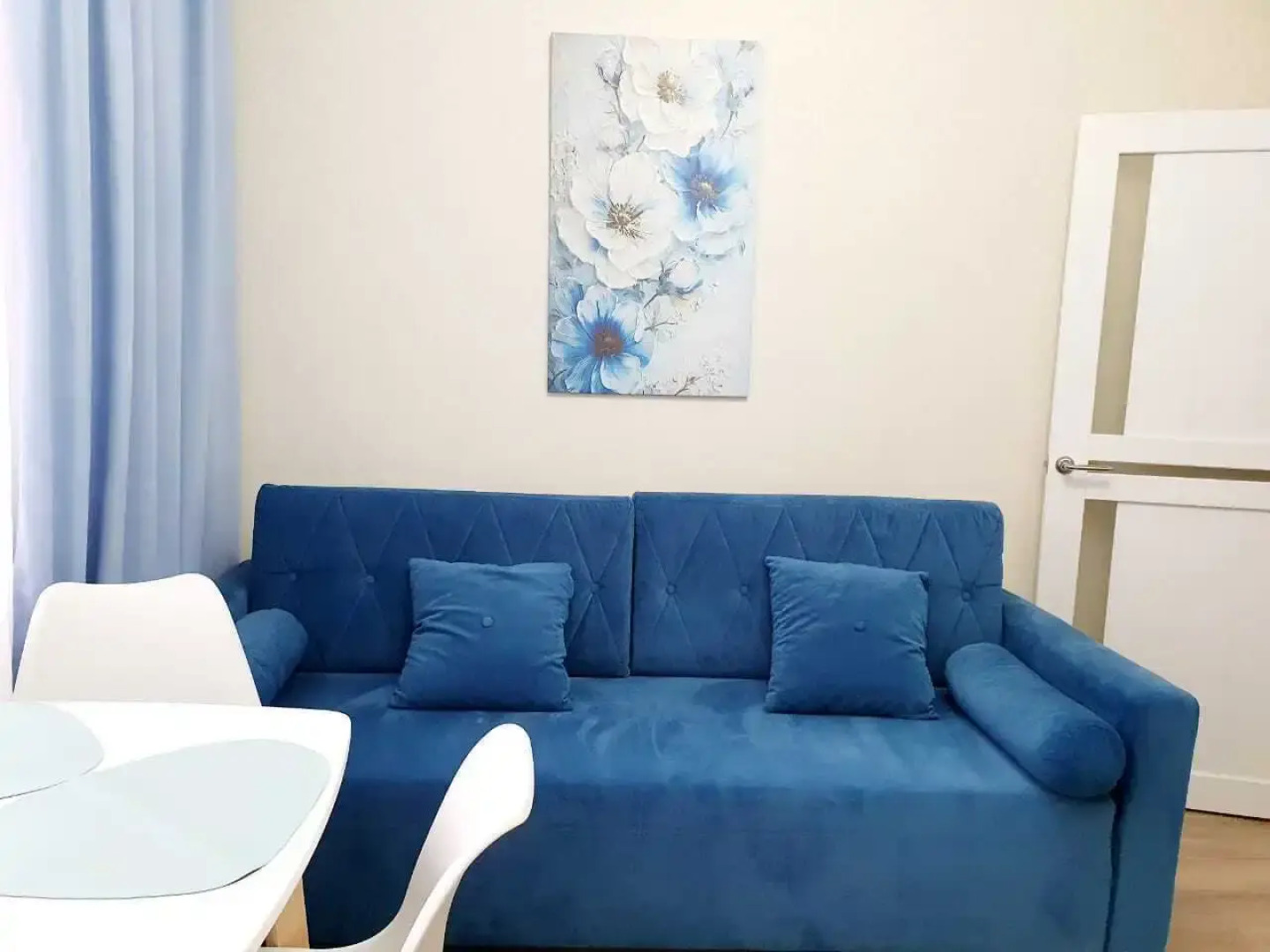 Квартира с Лоджией на Комсомольском Проспекте 4