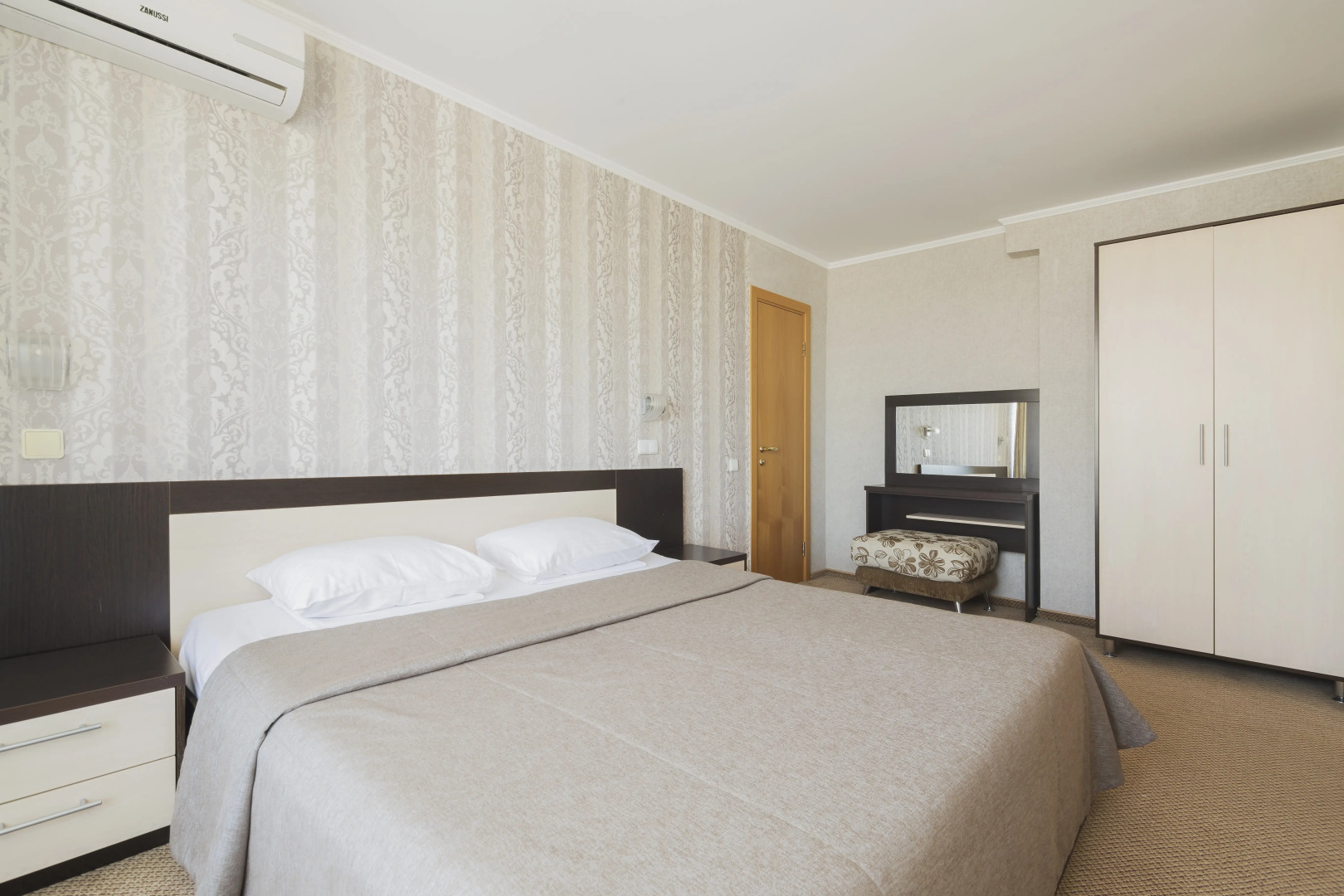 Отель Магнолия